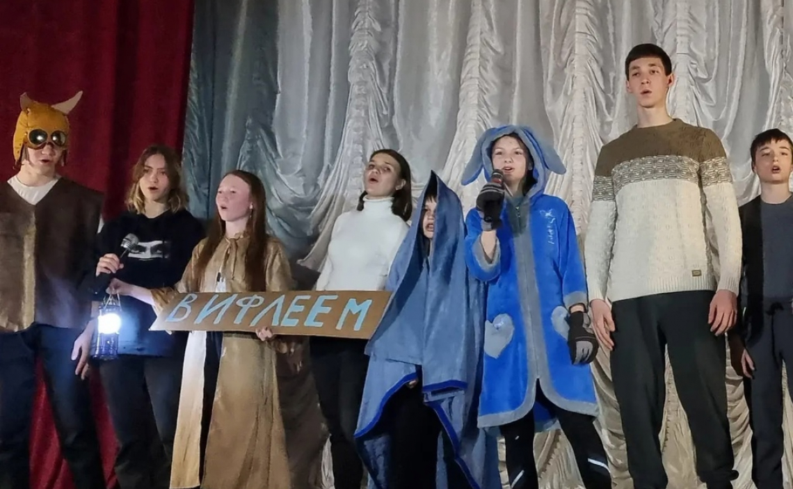 XXIX Слет молодёжи Белгородской митрополии обновите или подождите...